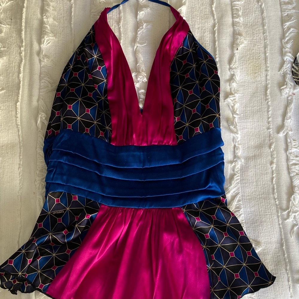 Brand: BEBE, Size 2. Multi rich color. Dressy and casual. Sleeveless, silk.